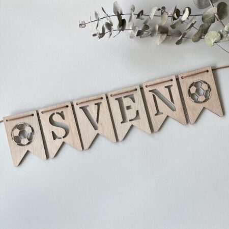 Houten vlaggetjeslijn