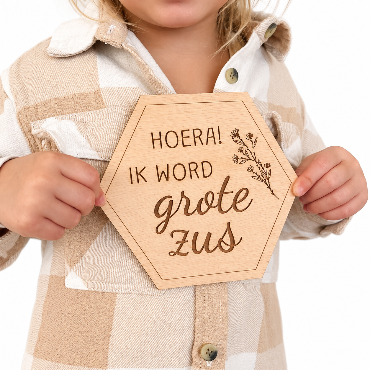 Houten zwangerschapsaankondiging hexagon ik word grote zus