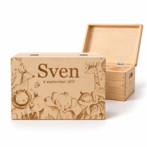 Houten memorybox jungle gegraveerd klein met naam en geboortedatum