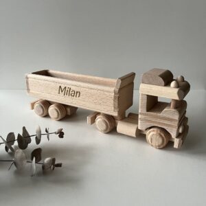 Vrachtauto vrachtwagen gegraveerd kraamcadeau