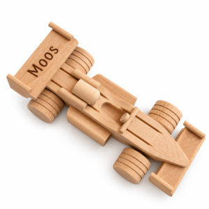 Houten racewagen F1 met naam