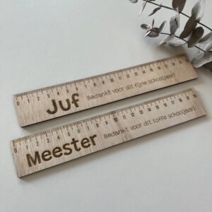 Houten liniaal juf en meester
