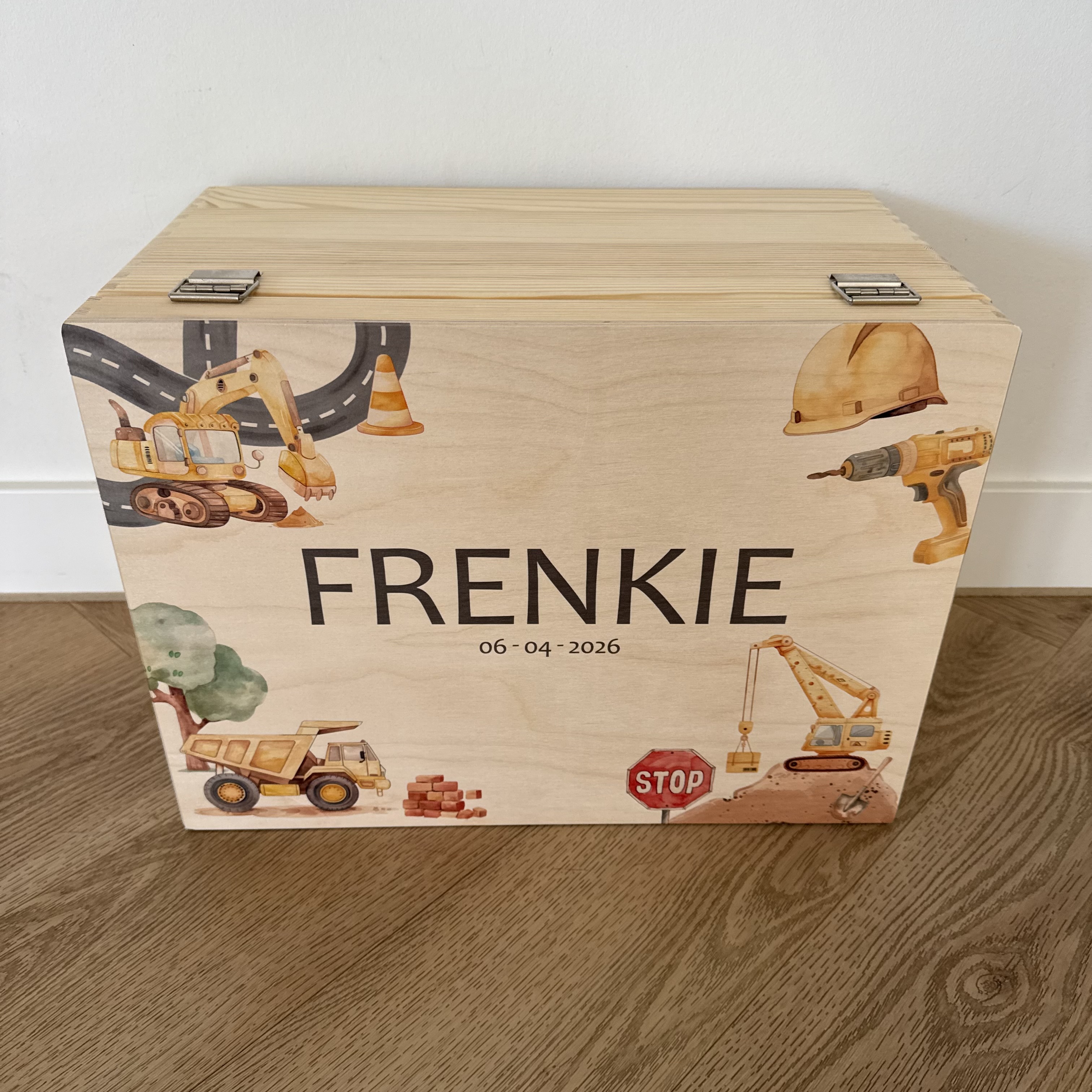 herinneringsbox met persoonlijke naam en datum