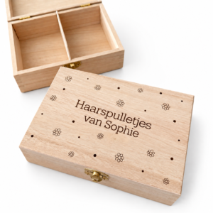 Houten haarknipjes bewaarkistje voor haarspulletjes met naam gegraveerd